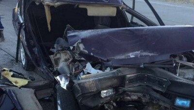 В груду металла превратился ВАЗ, влетевший в бензовоз в Шымкенте