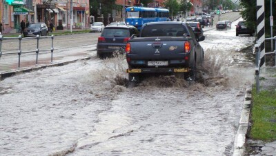 Актау затопило дождём из-за отсутствия арыков