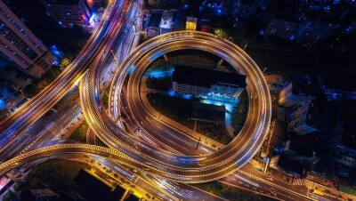 Города, которые строят развязки, стремятся в прошлое