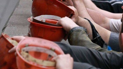 Бывшие шахтёры Караганды, получившие травмы на производстве, потребовали повышения выплат