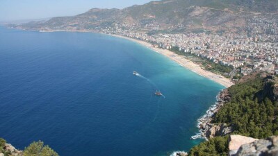 Внезапно обанкротившимся турецким туроператором руководили выходцы из Казахстана