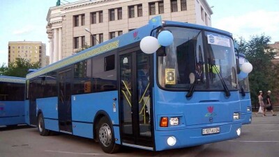 Жители Актобе полтора месяца смогут ездить в автобусах за 1 тенге