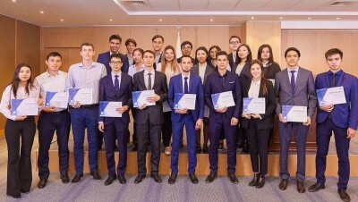 В "Самрук-Казына" после отбора из 2000 претендентов взяли на работу 33 специалиста