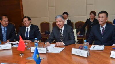 Китайцы удивились, как быстро в Казахстане строят заводы