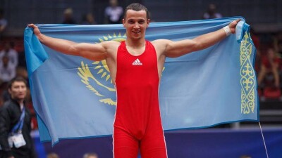 Казахстанский борец стал чемпионом мира