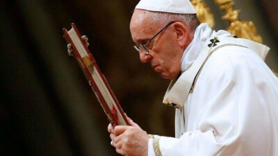 Папа Римский в пасхальном послании попросил мира для горячих точек на Земле