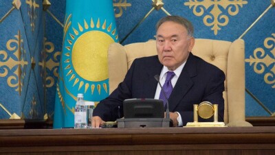 Назарбаев заявил о стопроцентной поддержке действий Акишева