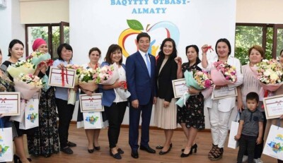 Байбек получившим квартиры многодетным матерям: Благодарите налогоплательщиков