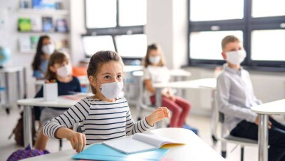 Сенатор просит перевести все сельские школы на обучение в штатном режиме