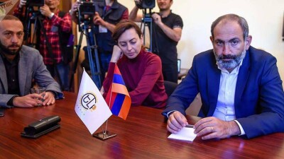 Лидера оппозиции Никола Пашиняна выдвинули на пост премьер-министра Армении