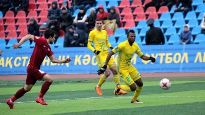 "Астана" вырвала победу у "Тобола" в чемпионате Казахстана по футболу