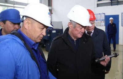 Сапарбаев призвал увольнять иностранцев и приезжих, а не местных специалистов