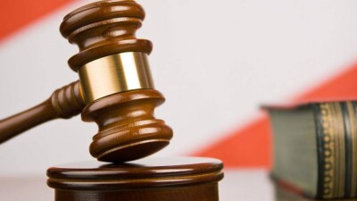 Народный суд КНР оштрафовал всех жильцов дома за выброшенную из окна бутылку