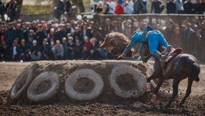 В Кыргызстане, где не приняли запрет тайказана, от травмы головы умер игрок в кок-бору 