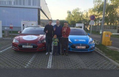 Ко Дню Победы Tesla из Казахстана добралась до Вены 