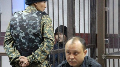 В Алматы судят обвиняемого в терроризме Руслана Кулекбаева и его пятерых сообщников