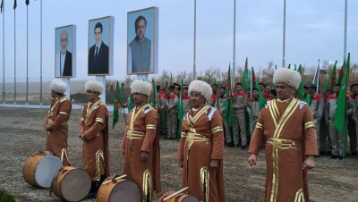 Түркіменнің басына туған күн...