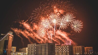 Праздничный салют в честь 1000-летия Алматы осветил южную столицу, как днём