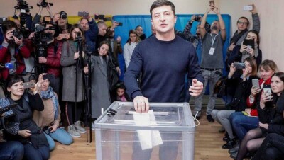 Итоги первого тура президентских выборов в Украине: Зеленский победил с большим отрывом 