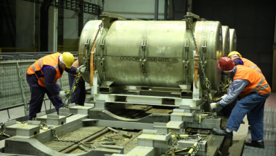 Казатомпром продал долю в АО "Центр по обогащению урана" за 100 млн долларов по старому курсу