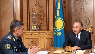 Ермекбаев доложил Назарбаеву о состоянии дел в казахстанской армии