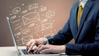 Глава МВД представил аккаунты в Facebook, по которым можно напрямую связаться с начальниками департаментов полиции