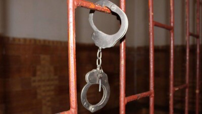 Полицейские Шымкента пытались подставить сотрудника КНБ, продав ему наркотик