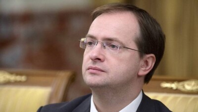 Министра культуры России наградили орденом "Достык" в Астане
