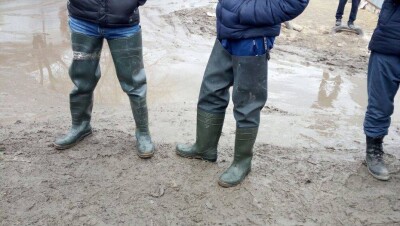 Резиновые сапоги резко подорожали в Актобе 