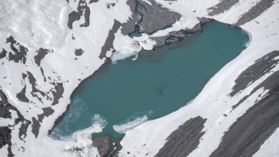 Из моренных озёр в алматинских горах будут круглосуточно откачивать воду