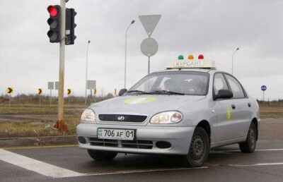 Любой казахстанец теперь может сдать на права без обучения в автошколе