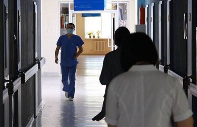 Состояние строителя, упавшего со строящегося ледового дворца в Астане, крайне тяжелое