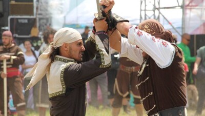 Культуру кочевых народов представили на этнофестивале в Алматы 