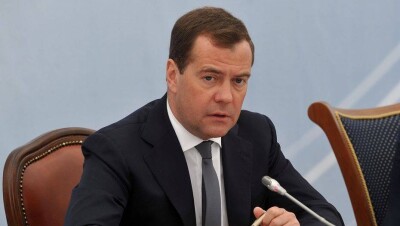 Депутаты Госдумы спросили Медведева о расследовании Навального
