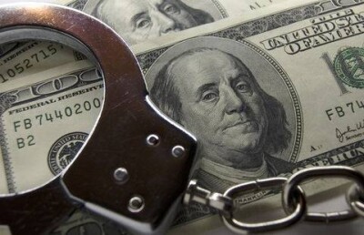 300 долларов в трусах пыталась пронести в тюрьму пенсионерка из Семея 