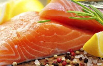 Сёмгу, креветки и шоколадные фигуры планируется купить для Парламента РК