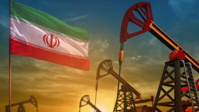 Рухани: В Иране обнаружили крупное нефтяное месторождение с запасами 53 млрд баррелей