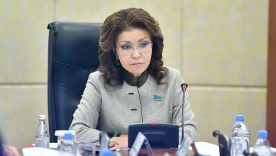 Дарига Назарбаева: "Күнделік" невыгоден акиматам, потому что он делает систему образования прозрачной