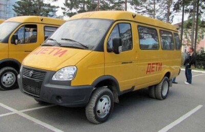 Школьный автобус с детьми попал в аварию в Астане