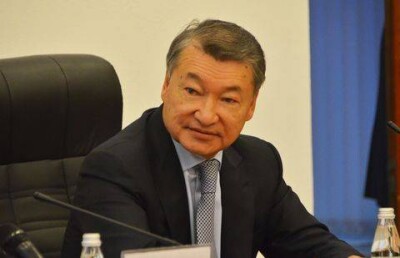 Общение Даниала Ахметова с населением прервал местный аксакал