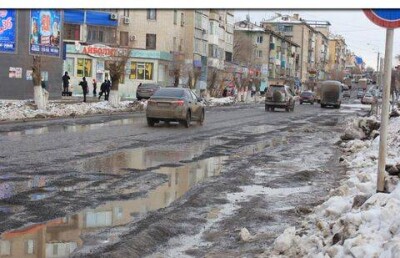 В Актобе дороги к новым детсадам выложат из остатков старого асфальта