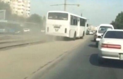 Автобусы Алматы организовали себе выделенную полосу на трамвайных путях