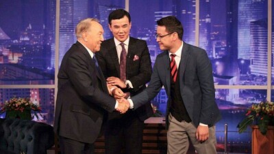 О чём рассказал Назарбаев на телешоу "Түнгі студияда"