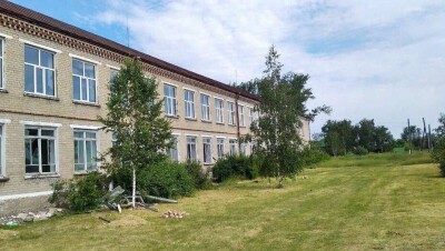 Полувековые капсулы времени нашли во время капитального ремонта школы в Костанайской области