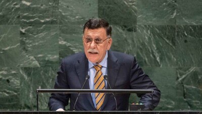 Премьер Ливии просит международной военной помощи