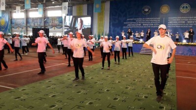 Песни Шамши Калдаякова в Шымкенте исполнили на шести языках