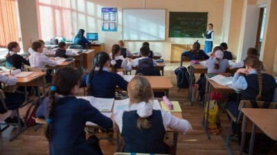 В Минтруда разъяснили, как учителям компенсируют работу в выходной день, 1 сентября