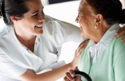 Больница берёт на себя уход за тяжёлыми больными и стариками