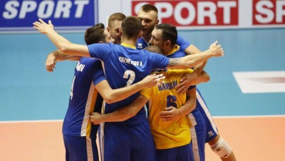 Казахстанские волейболисты проиграли Японии в финале чемпионата Азии