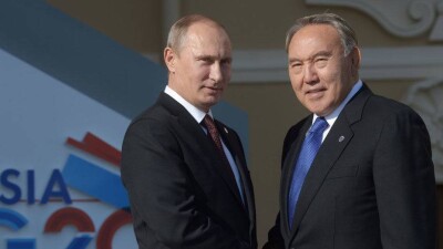 Назарбаев и Путин пообщались в неформальной обстановке на горнолыжном курорте